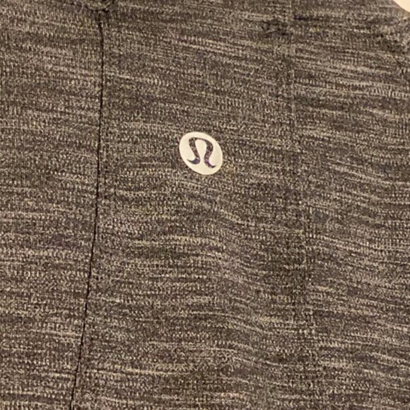 Lululemon Define Jacket Women's 6 Gray Black Full Zip Pockets Peplum Thumb Holes - Picture 7 of 16